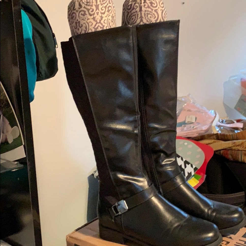 Black boots